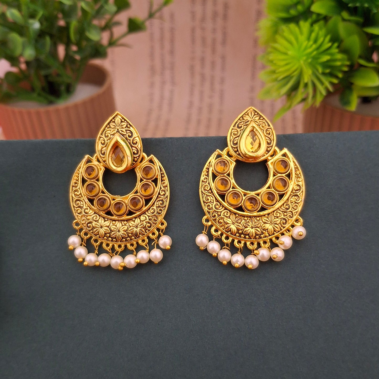 Crescent Grace Earrings - Kaanke