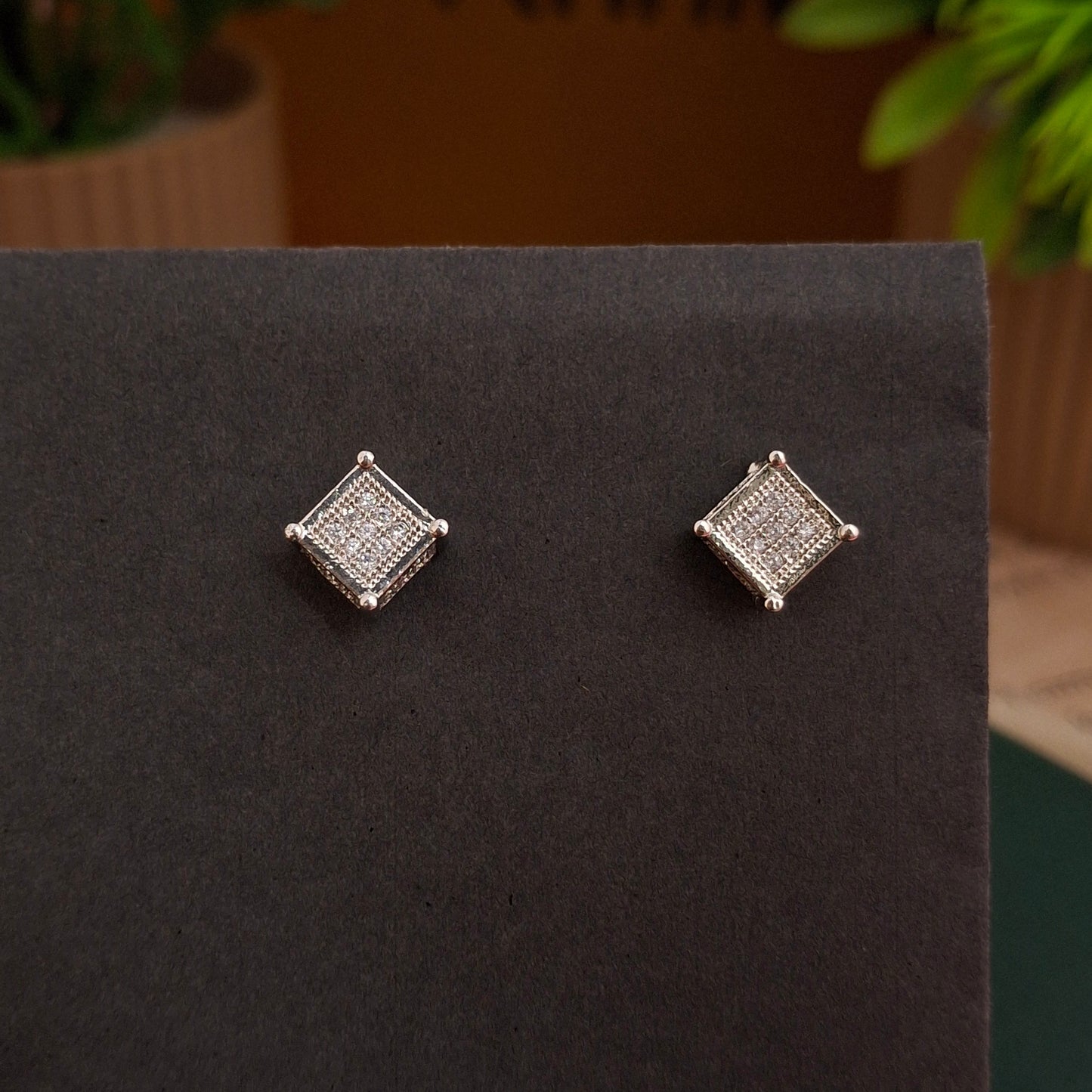 Diamond Cube Stud Earrings - Kaanke