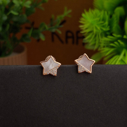 Dazzling Star Stud Earrings - Kaanke