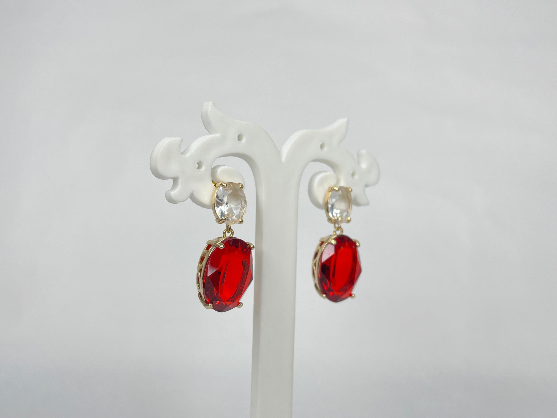 Elegant White & Red Diamond Cut TearDrop Earrings - Kaanke