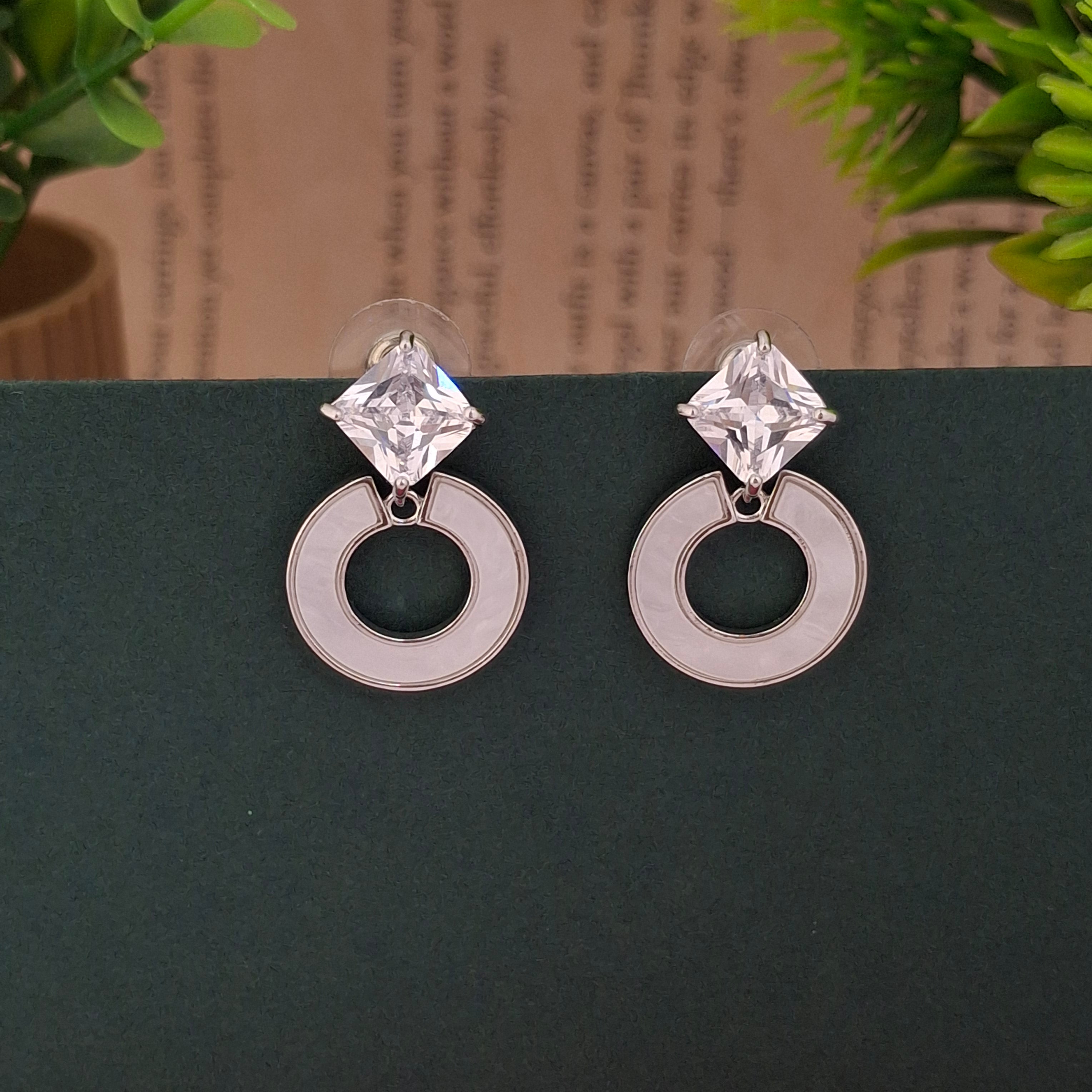 Pearl - Inspired Geometric Earrings - Kaanke