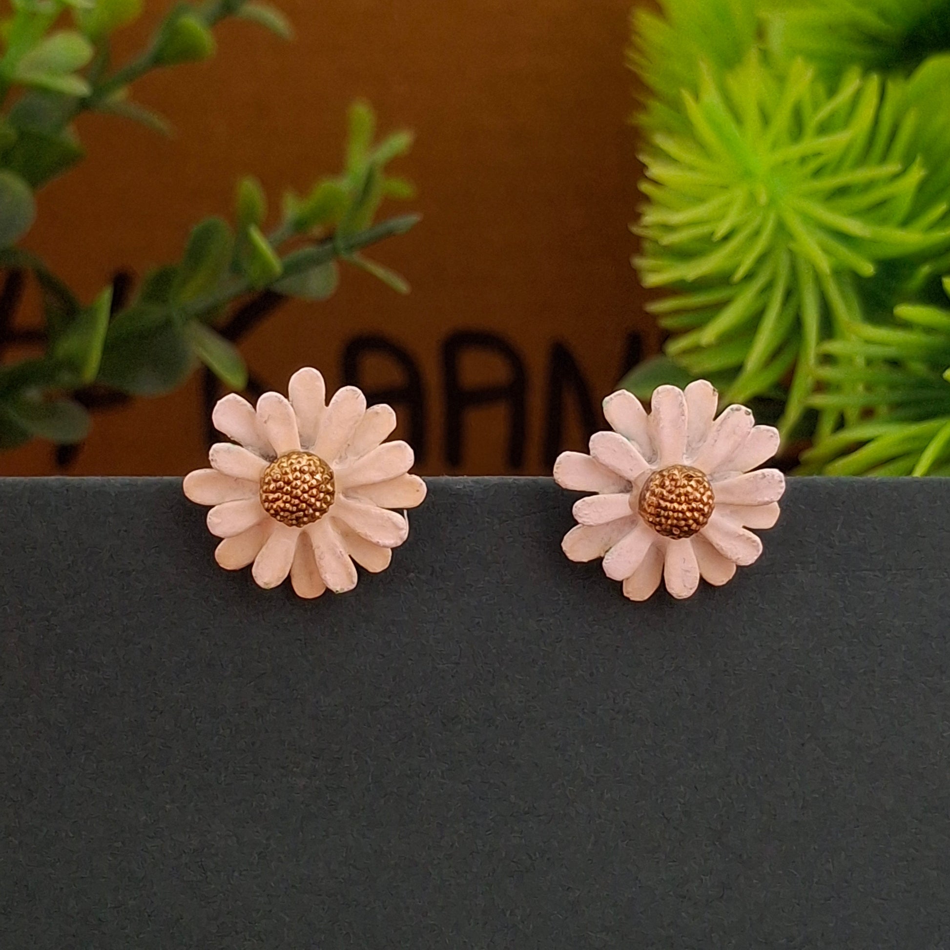 Trending Korean Flower Stud Earrings - Kaanke