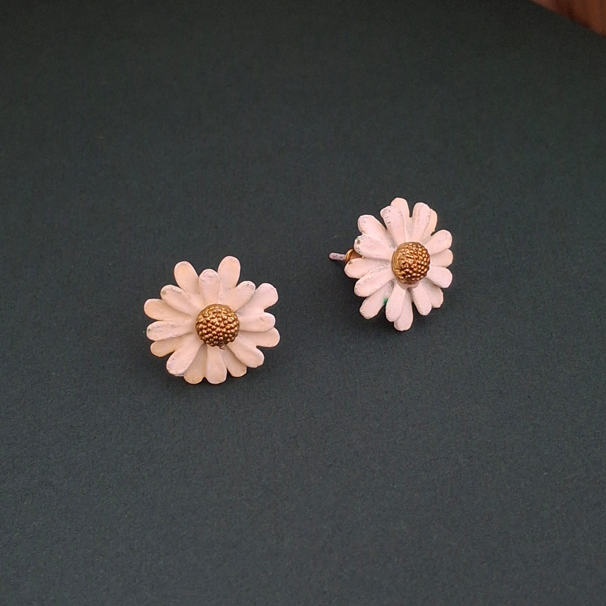 Trending Korean Flower Stud Earrings - Kaanke